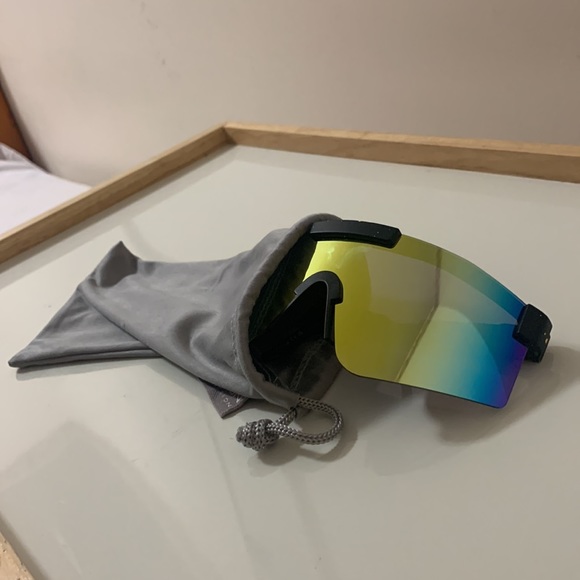 pit vipers rainbow lens black and yellow frame - Picture 3 of 3